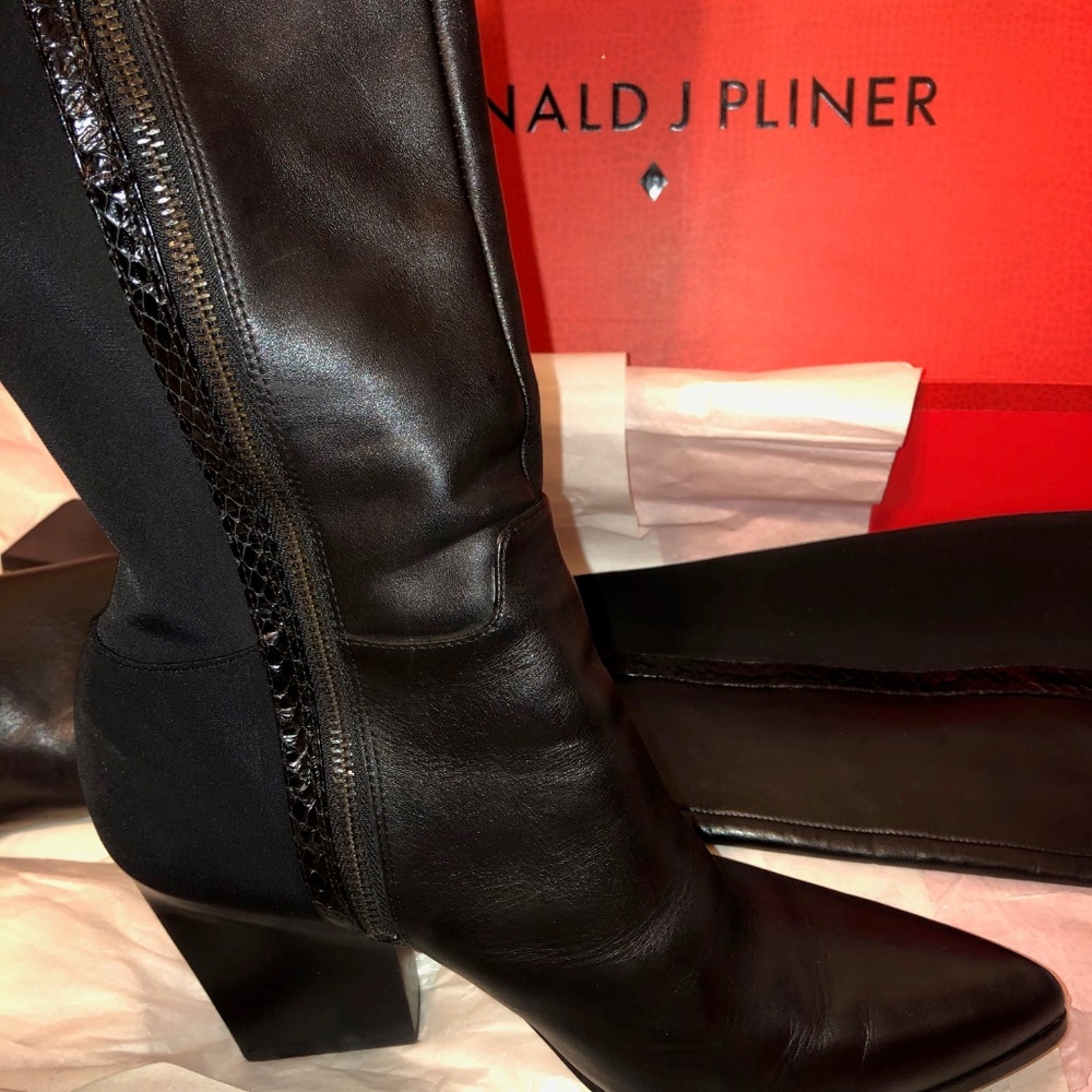Donald J. Pliner Black Heeled Boots